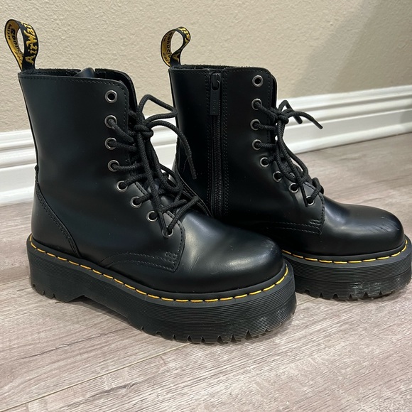 Dr Martens Jaden Smooth Leather Platform Boots - Picture 2 of 8